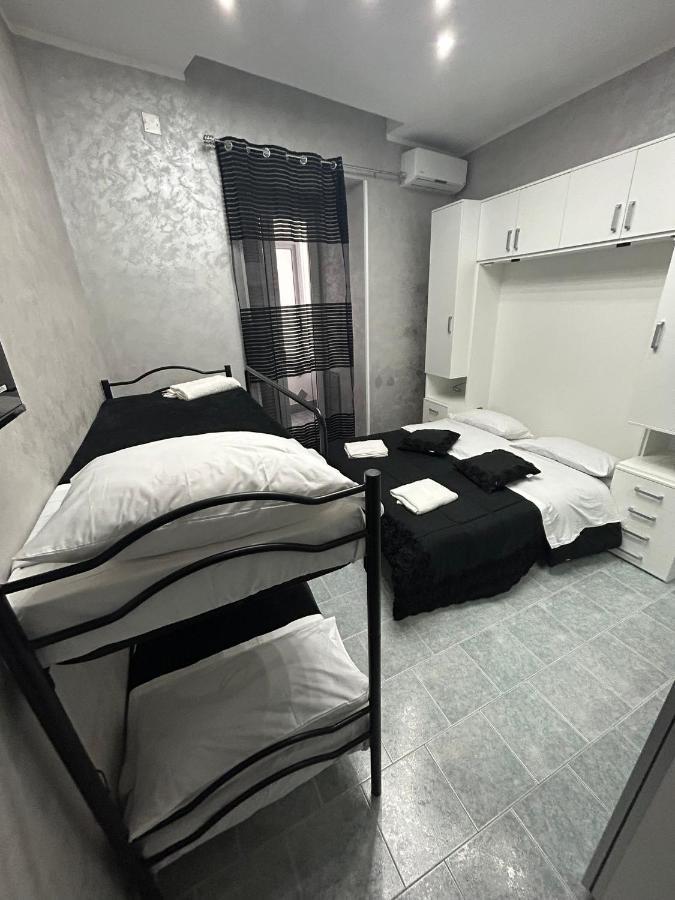 Da Concettina House Daire Napoli Dış mekan fotoğraf