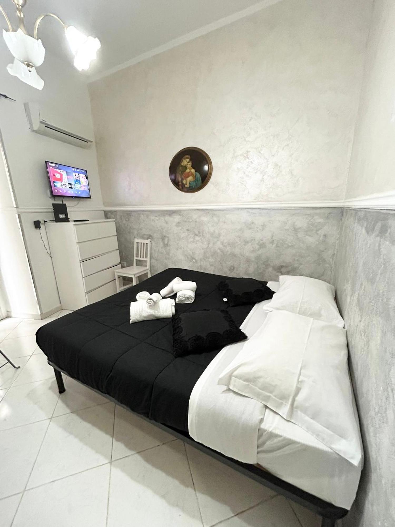 Da Concettina House Daire Napoli Dış mekan fotoğraf